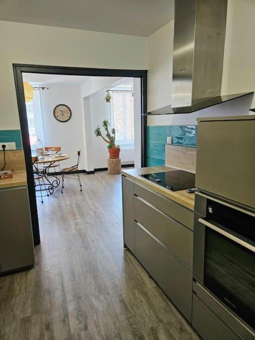 Appartement Le Jardin Imaginaire Champagnole Bagian luar foto
